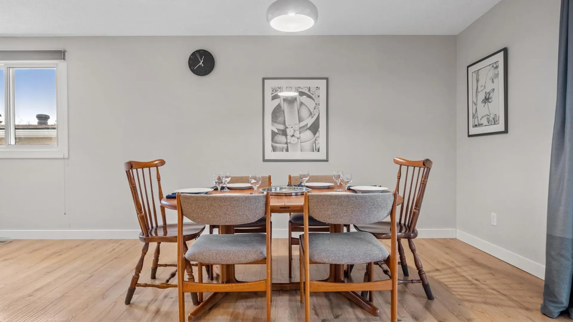 Comfy, Cozy, Central Calgary, 2Br And 1Bth 0*, 卡加利