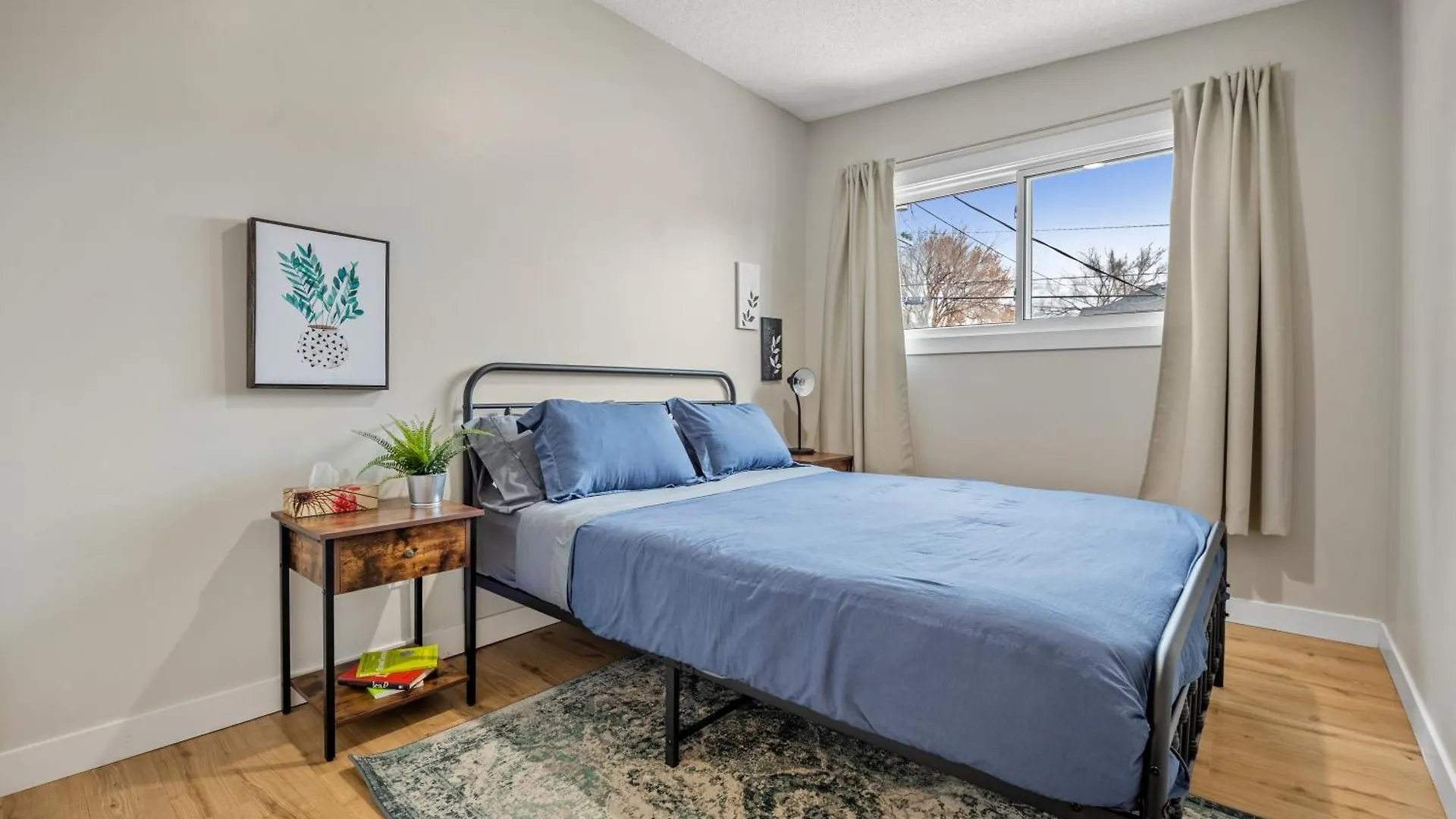 Comfy, Cozy, Central Calgary, 2Br And 1Bth 加拿大